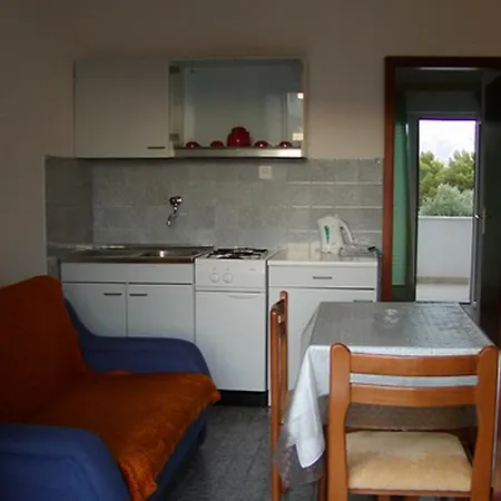 Zivogosce - Blato 1057c Podgora (Split-Dalmatia)
